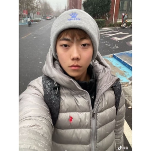 杭产银色连帽轻薄排骨羽绒棉服小马刺绣加厚保暖棉衣外套MF88P145图片