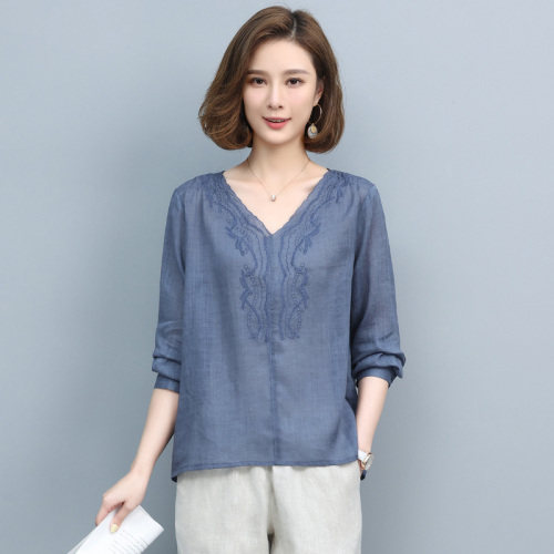 2024春季新款简约休闲气质V领时尚宽松显瘦舒适上衣,女装T恤,丽影随形