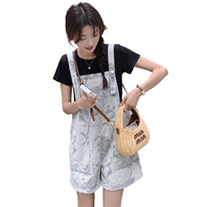 2025年夏季新款气质甜美背带裙两件套时尚休闲套装，女装套装/套裙，幸运星