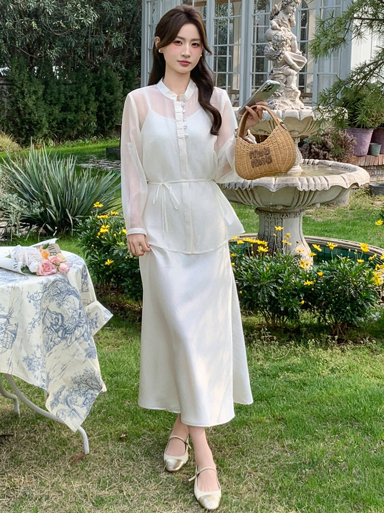 高端时尚套装裙女2026夏季新款洋气宽松系带收腰小衫吊带裙两件套,女装连衣裙,心心服饰