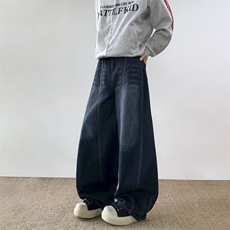 深蓝色