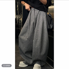 浅灰色