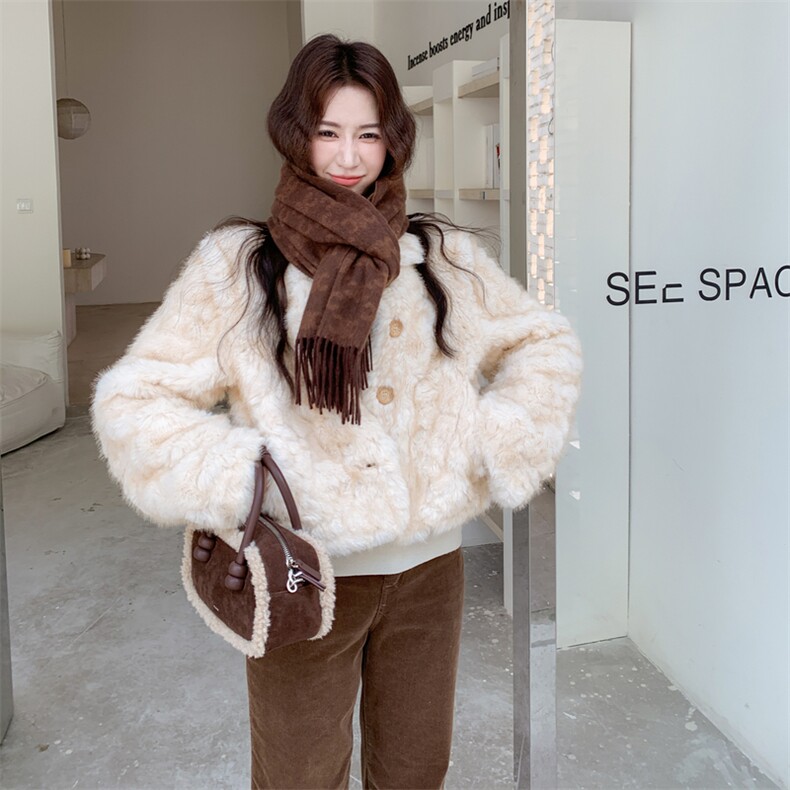 现货主推新款皮毛一体环保型加厚保暖公主,女装皮草,丝露怡语