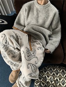 濮院毛衣秋冬复古百搭慵懒浅灰宽松毛绒圆领针织衫厚外套LF110P75图片