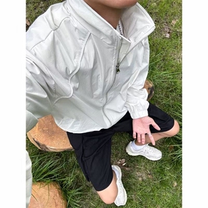 档口现货~白灰色男女夏季立领结构设计感速干防晒外套F25217批58图片