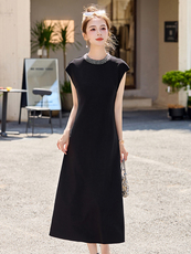 圆领重工钉珠黑色连衣裙女2025夏季新款优雅气质轻熟风无袖背心裙，女装连衣裙，布芭啦