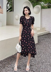 碎花鱼尾不规则连衣裙图片