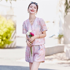 现货！！！！时尚彩色高级感套装，女装套装/套裙，素月