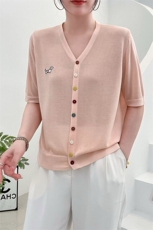 潮流韩版上身舒适冰凉小狗彩扣开衫短袖，女装T恤，秋虹羊绒