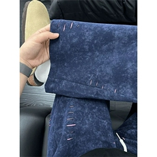 藏青色