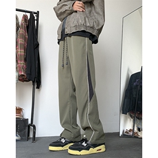 军绿色