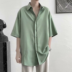 深绿色