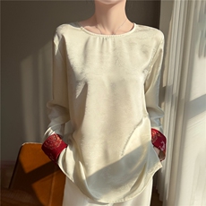 新年装缎面提花新中式袖口刺绣小衫，女装蕾丝衫/雪纺衫，圣丽羊绒