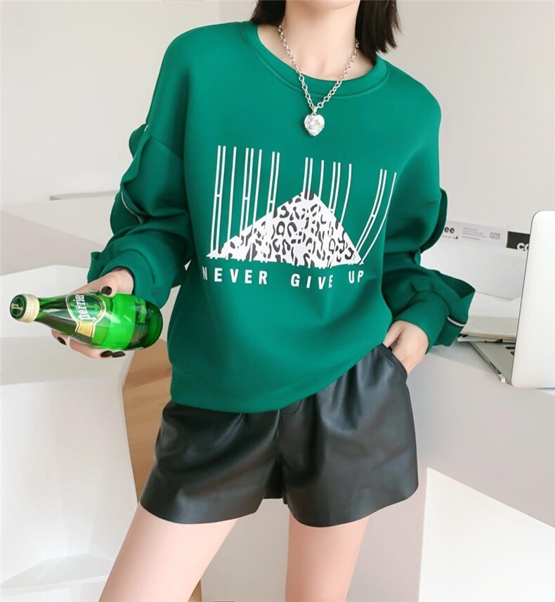 新款卫衣加厚3个颜色，女装卫衣/绒衫，英雅姿秀