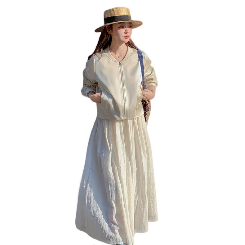 美式复古白色缎面棒球服外套女春秋新款超火好看高级小众夹克上衣,女装短外套,2C238