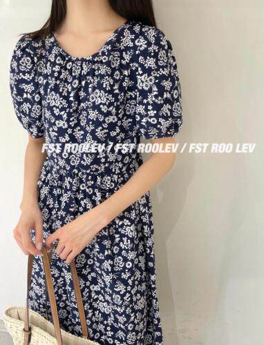 新款碎花连衣裙，女装连衣裙，FST