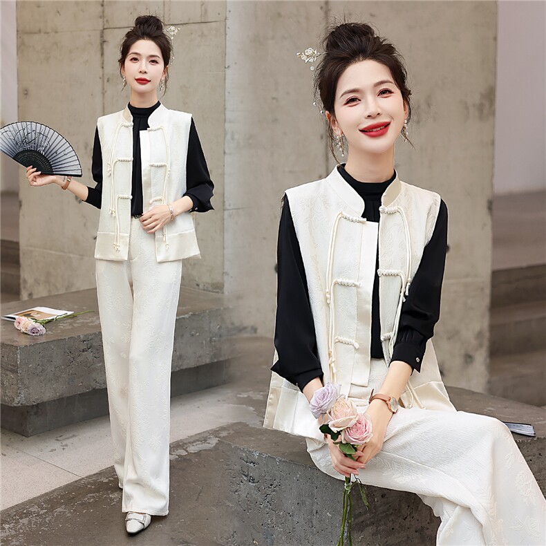 现货新款春秋装复古绣花连衣裙女装礼服气质新中式马甲，女装马甲，韩美纤衣