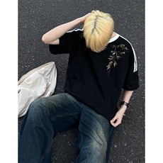 黑色