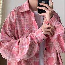 粉红色