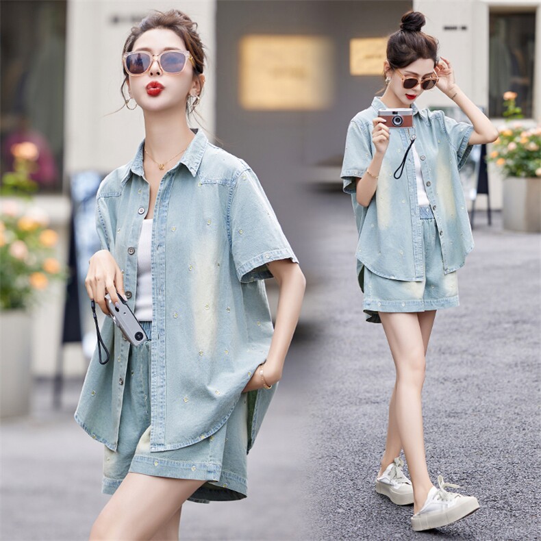 欧货夏天复古牛仔衬衫短裤套装潮2025新款女小个子休闲减龄两件套，女装套装/套裙，艾仟回(原伊仟回)