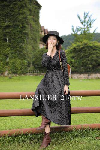 新款秋装连衣裙，女装连衣裙，兰秀儿