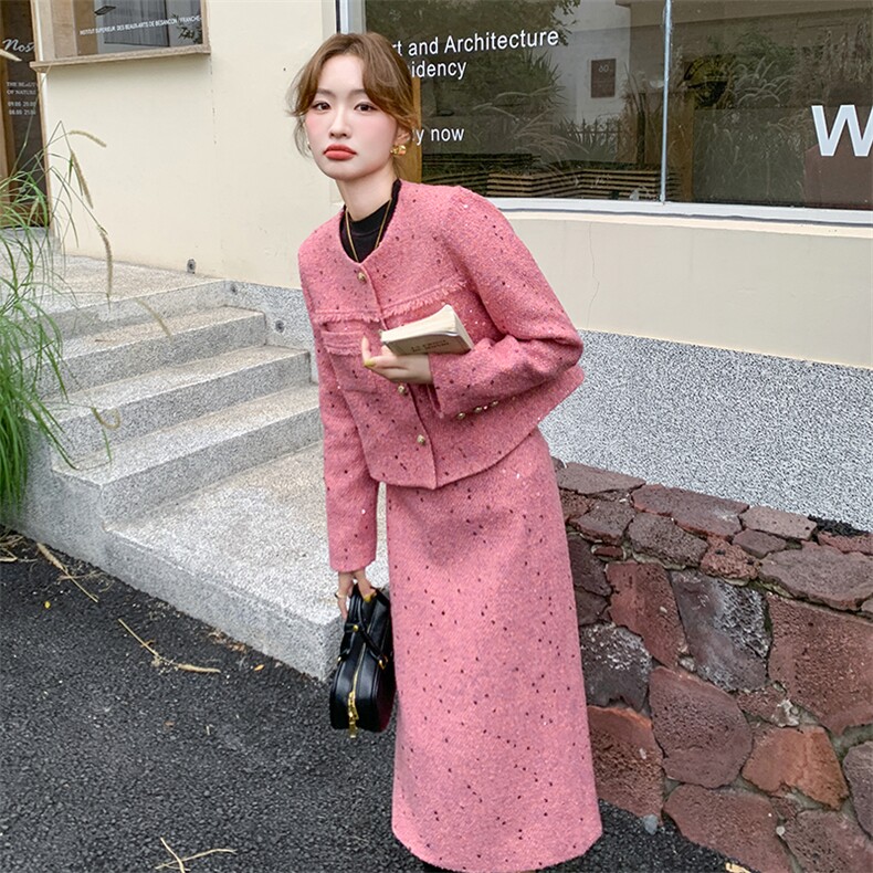 小香风羽绒服套装女2024年冬季新款气质高级感粉色配半身裙两件套,女装套装/套裙,霓裳依族