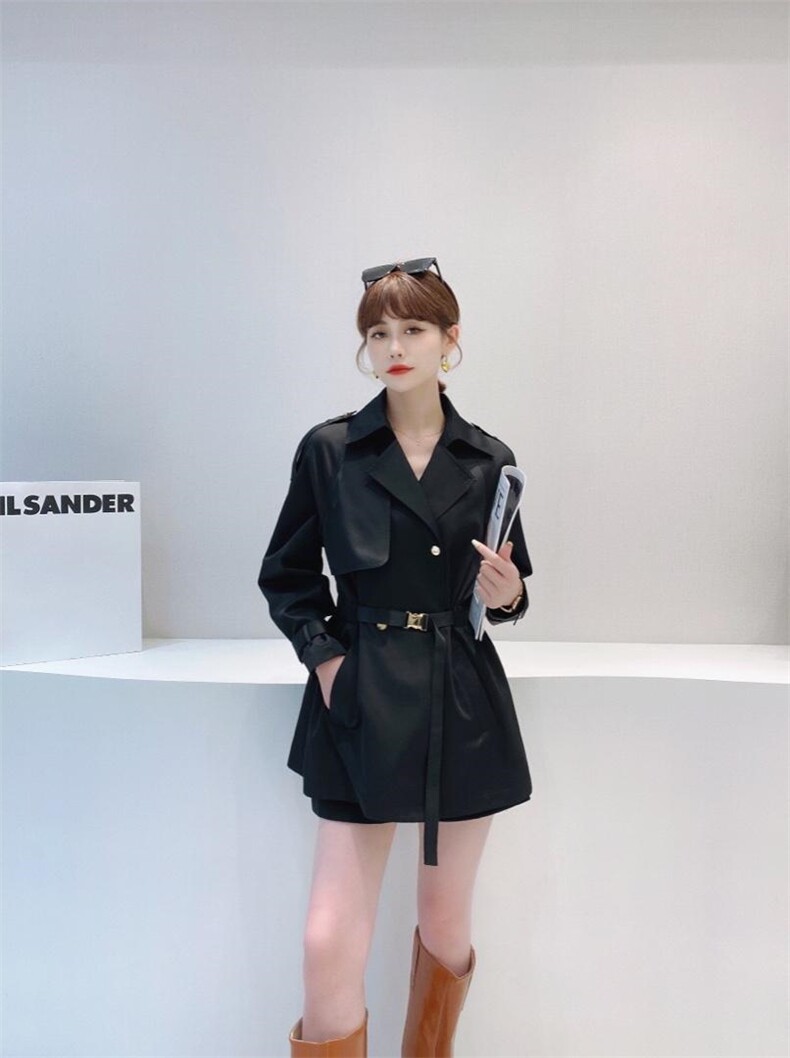 现货区…金属扣质感中长款风衣质感绝绝子补单款，女装风衣，HEMAIXI 和麥熙