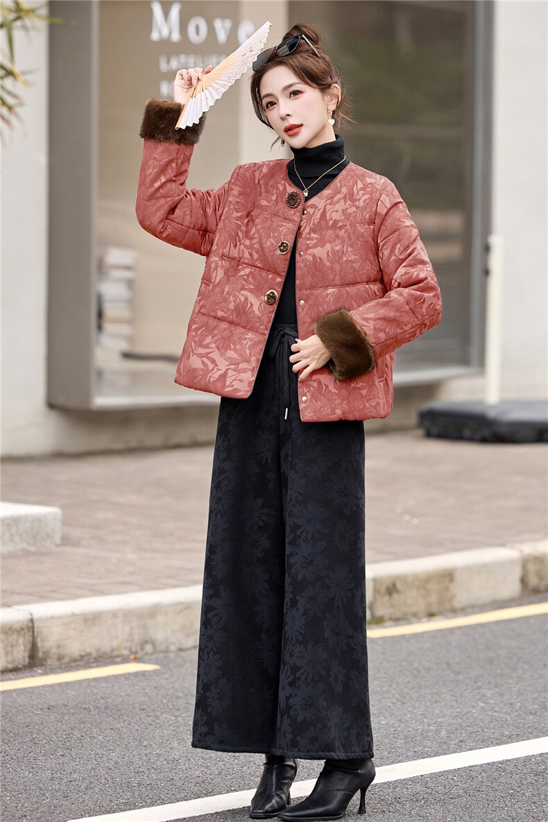 现货2025年新款羽绒服女复古新中式提花套装女加厚加绒休闲阔腿裤,女装羽绒服,璐依舞