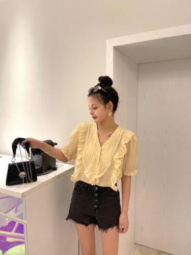 【现货】夏季新款泡泡袖甜美设计感衬衣,女装,裴兔子