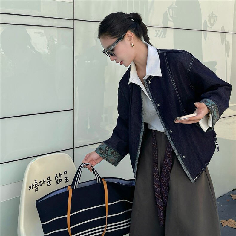 2025秋装新款复古休闲宽松圆领牛仔外套，女装牛仔外套，深水步