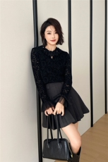 2025法式新款蕾丝长袖冬季新款打底衫手工钉珠小衫，女装蕾丝衫/雪纺衫，2C091