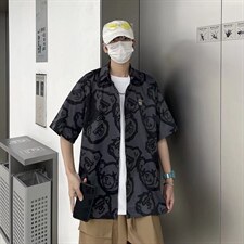 黑色