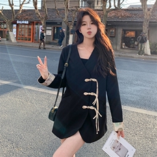 黑色国风西装外套女春季新款设计感小众气质显瘦小个子盘扣小西服，女装西装，2C029
