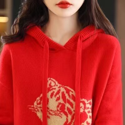 连帽设计2024年新款红色女士羊毛卫衣宽松显瘦短款,女装羊毛衫,千御纺羊绒