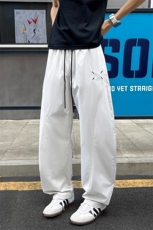 特批P28无差价夏季宽松大码冰丝拼接马吉拉刺绣弯刀裤男K5917B，男装休闲裤，电商A001
