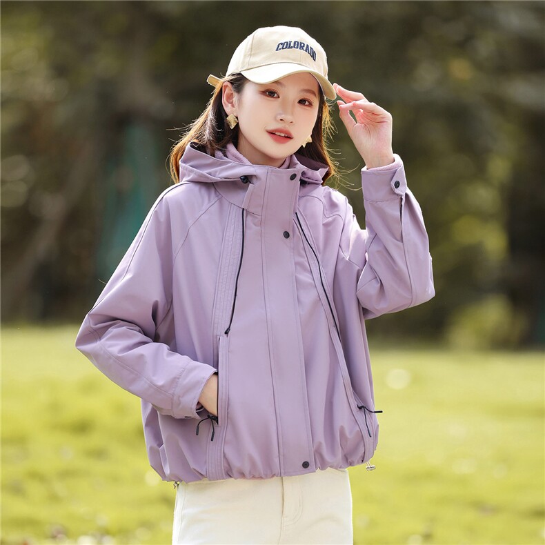 户外休闲连帽冲锋衣三合一外套女2025冬新款宽松显瘦加绒保暖上衣,女装套装/套裙,丽影随形