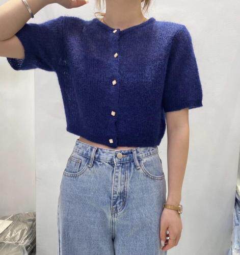 短款小开衫羊毛扣子都是用心在里面，其它，SMOOTH