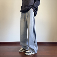 浅蓝色