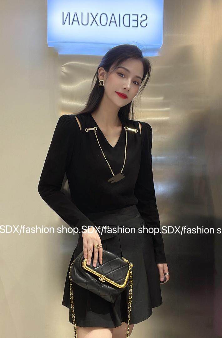 【现货】项链款上衣，其它，色调轩