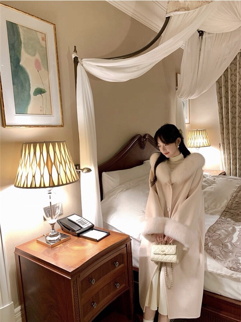 原价459.99!冬上新!【依嘟】连帽狐狸毛高级感大翻领厚,女装双面呢大衣,依嘟服饰