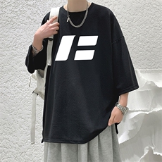 黑色