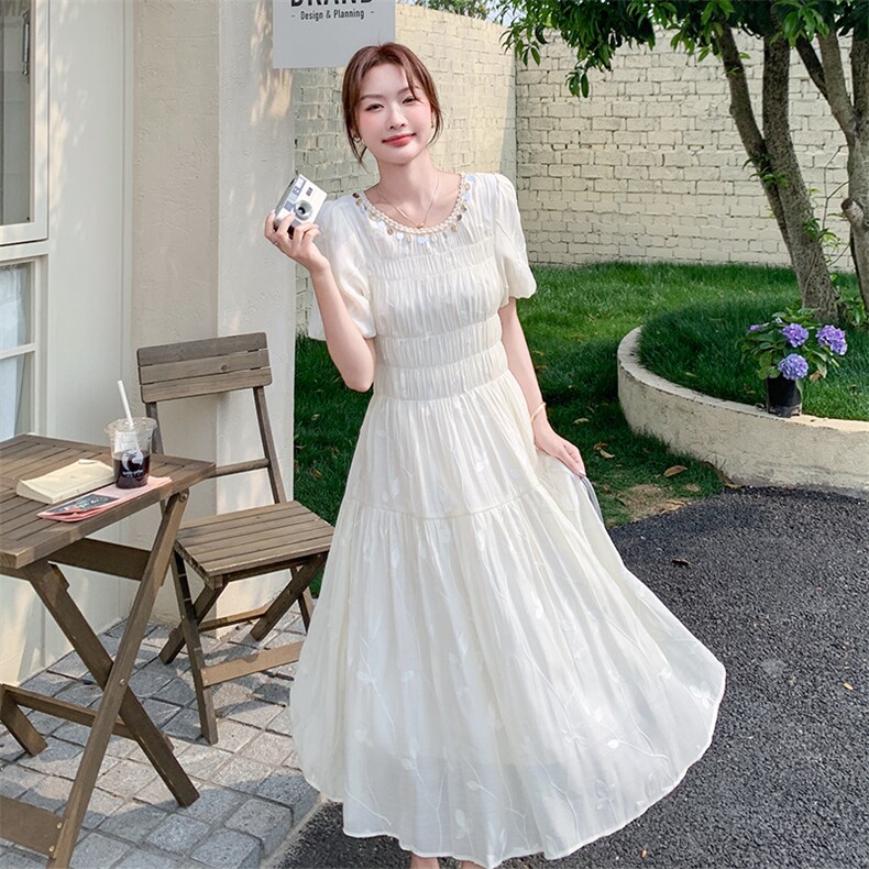 法式初恋温柔风连衣裙女2025夏新款收腰显瘦重工刺绣蕾丝白色裙子图片