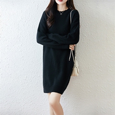 2025百搭时尚简约七针中长圆领羊毛衫，女装连衣裙，越洋羊