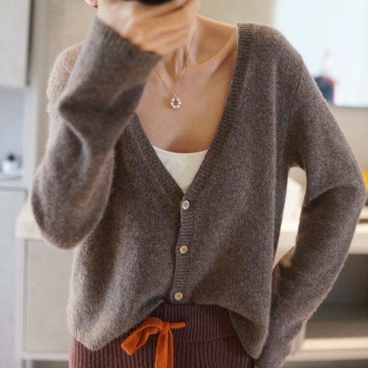 v领针织开衫女秋冬新款流行软糯毛衣外套慵懒外搭,女装羊毛衫,亿东羊绒