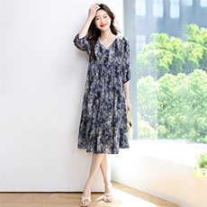 宽松大码连衣裙女春夏季2025新款气质显瘦减龄遮肚中长款a字裙子，女装连衣裙，星宇服饰