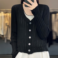 黑色