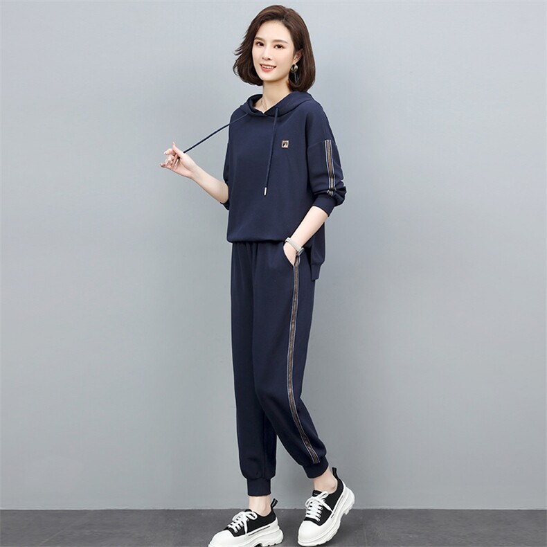 年轻妈妈休闲运动套装女2025春秋新款中年大码洋气减龄卫衣两件套,女装套装/套裙,忆绮罗