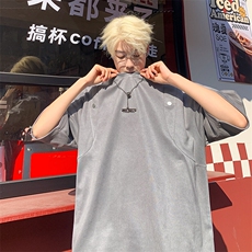 灰色