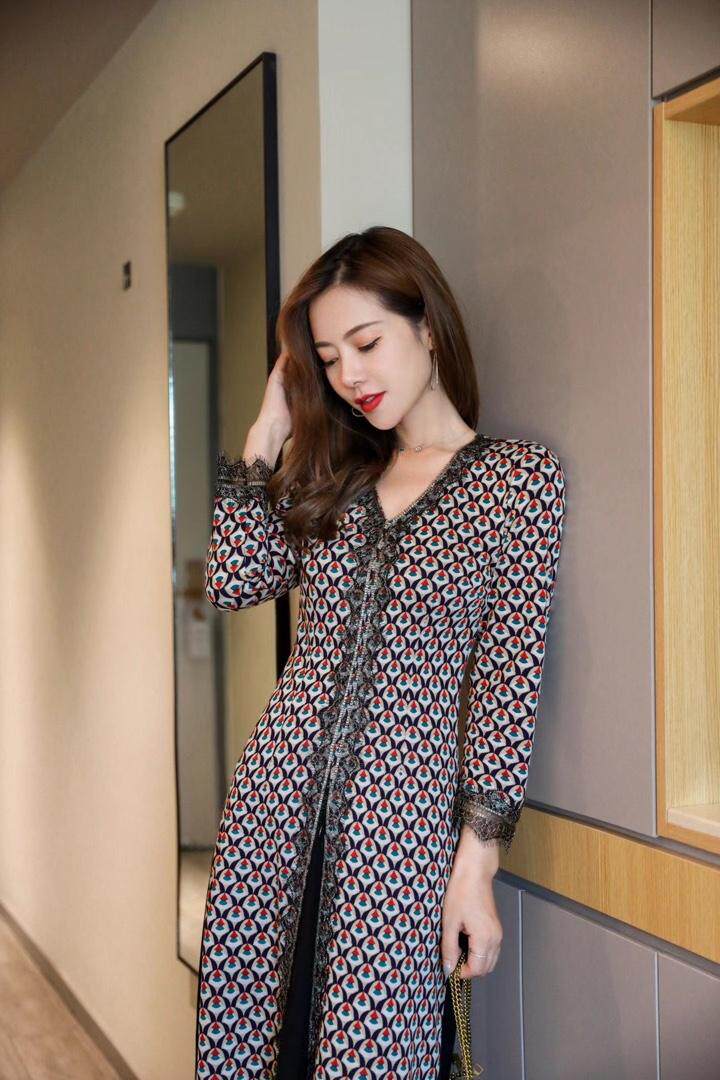 蓝芝依秀 LZYX135739