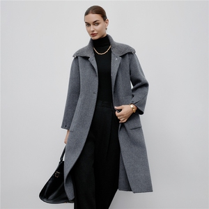 2025秋冬新款翻领拼接针织长款毛衣大衣女气质过膝外套,女装毛呢外套,阿舍尔精品